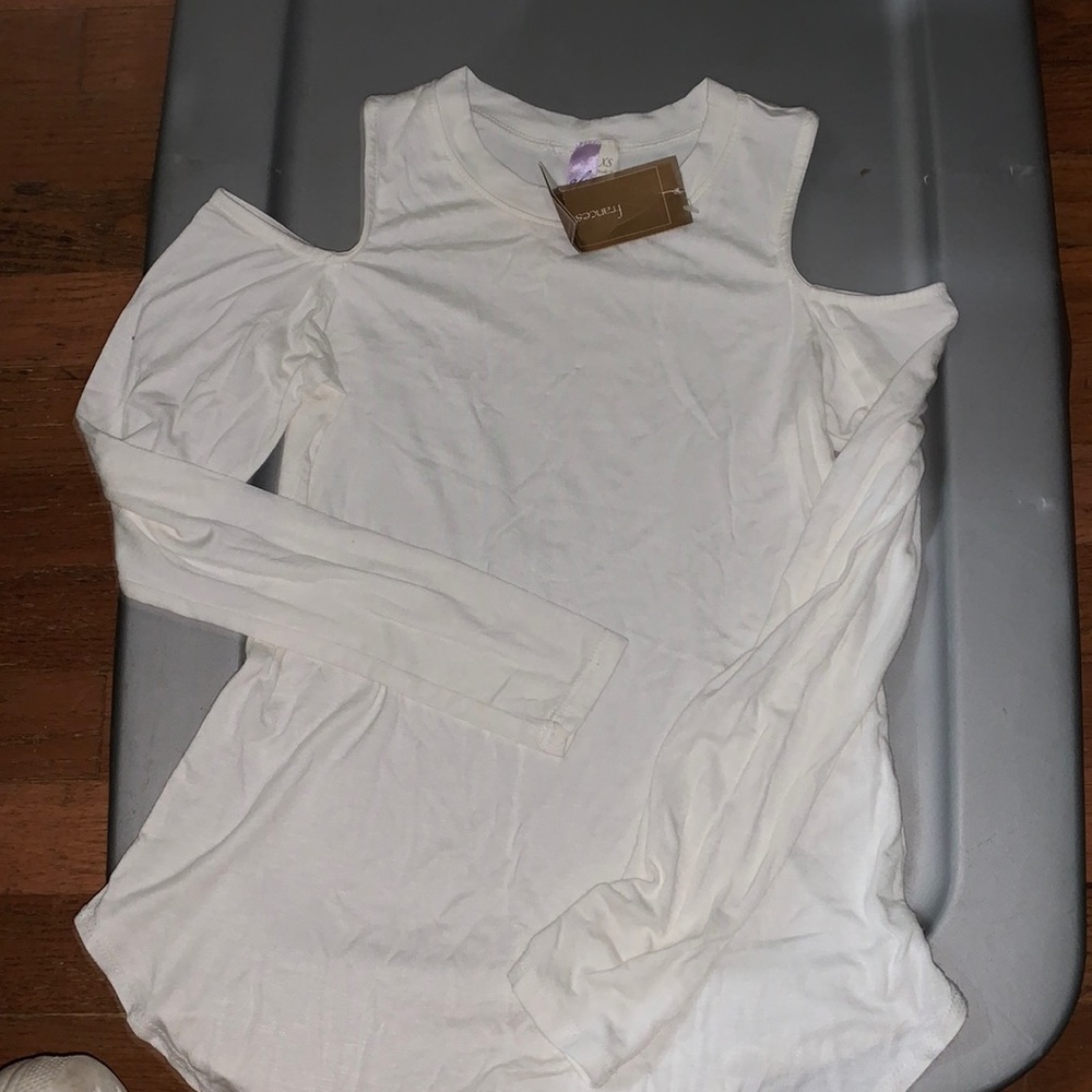 francesca’s cold shoulder top